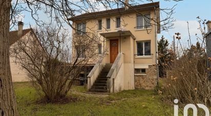 Traditional house 6 rooms of 155 m² in Vernouillet (78540)