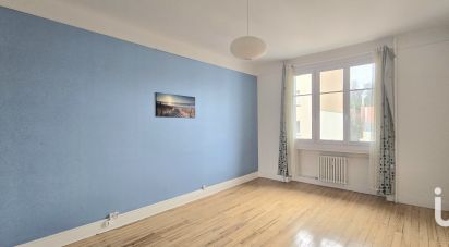 Appartement 2 pièces de 65 m² à Saint-Étienne (42000)