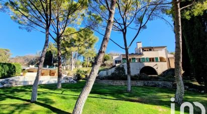 Architect house 10 rooms of 261 m² in Nîmes (30000)