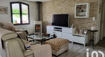 House 5 rooms of 124 m² in Gauriaguet (33240)