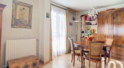 Apartment 5 rooms of 103 m² in Saint-Cyr-l'École (78210)