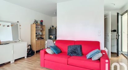 Studio 1 room of 26 m² in Saint-Cyr-l'École (78210)