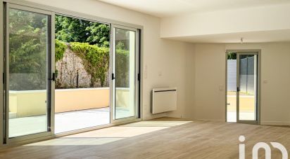 House 6 rooms of 138 m² in Noisy-le-Roi (78590)