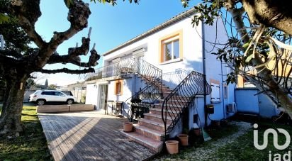 Traditional house 5 rooms of 138 m² in L'Isle-sur-la-Sorgue (84800)