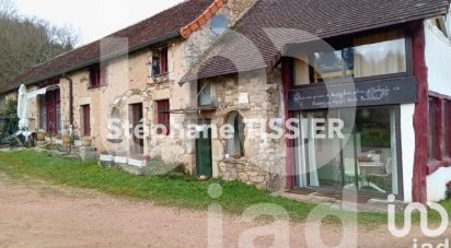 Country house 7 rooms of 175 m² in Saint-Bonnet-de-Joux (71220)