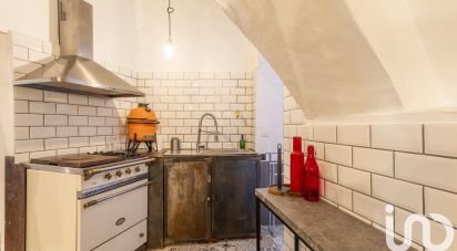 Loft 4 rooms of 143 m² in Marseille (13002)