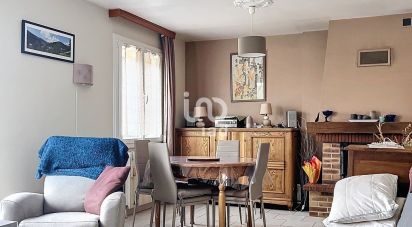 House 5 rooms of 87 m² in Saint-Germain-des-Bois (18340)