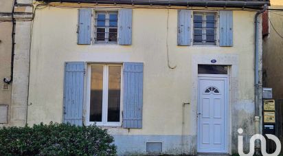 Townhouse 4 rooms of 71 m² in Ruffec (16700)