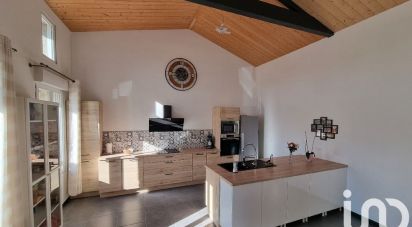 Village house 4 rooms of 123 m² in Saint-Savin (33920)