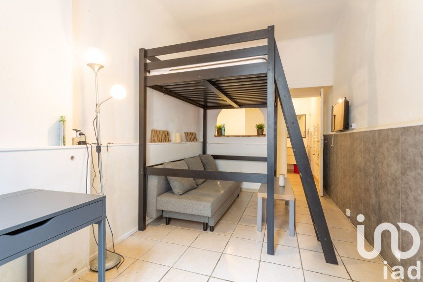 Studio 1 pièce de 22 m² à Avignon (84000)