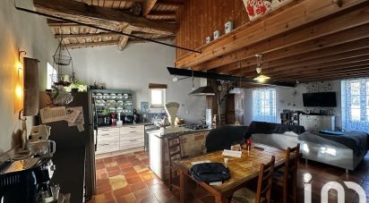 Traditional house 7 rooms of 188 m² in Chamouillac (17130)