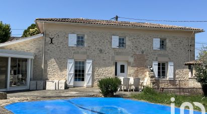 Maison rustique 7 pièces de 243 m² à Saint-Martin-de-Sescas (33490)