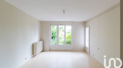 Appartement 4 pièces de 80 m² à Lorris (45260)