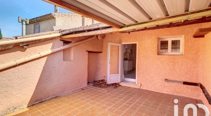 Apartment 3 rooms of 84 m² in L'Escale (04160)