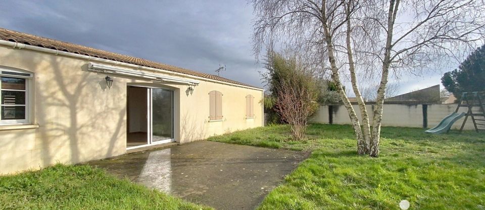 House 6 rooms of 124 m² in Saint-Jean-de-Liversay (17170)