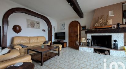 Town house 14 rooms of 370 m² in Saint-Ciers-sur-Gironde (33820)