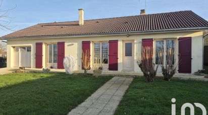 Pavillon 5 pièces de 91 m² à Romagne (86700)