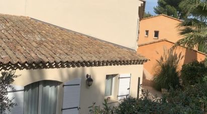 House 5 rooms of 160 m² in Aix-en-Provence (13090)