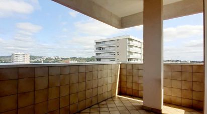 Appartement 4 pièces de 82 m² à Dijon (21000)