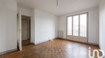 Apartment 1 room of 30 m² in Fontenay-sous-Bois (94120)