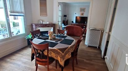 House 7 rooms of 136 m² in Brunoy (91800)