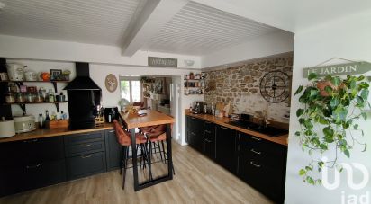 House 4 rooms of 96 m² in Grosbreuil (85440)