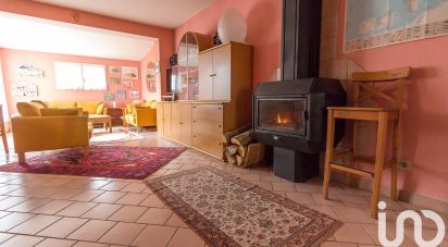 House 6 rooms of 112 m² in Montigny-le-Bretonneux (78180)