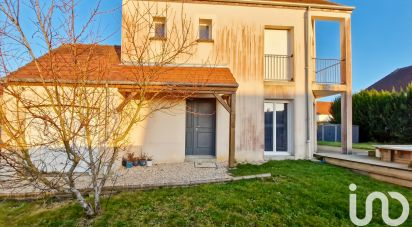 Traditional house 4 rooms of 94 m² in Venoy (89290)