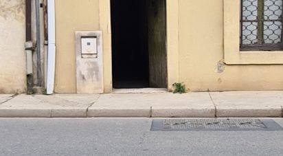 Parking of 27 m² in Châteauneuf-du-Pape (84230)