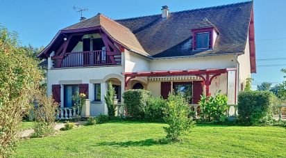 Maison traditionnelle 10 pièces de 278 m² à Moulins (03000)