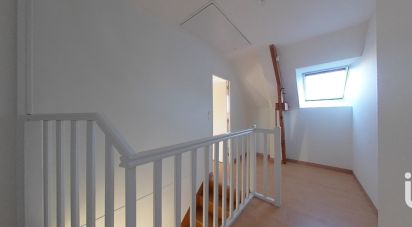 House 6 rooms of 84 m² in Rennes (35700)