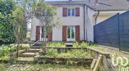 House 5 rooms of 92 m² in Saint-Pourçain-sur-Sioule (03500)