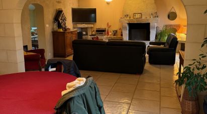 Maison 6 pièces de 228 m² à Louans (37320)