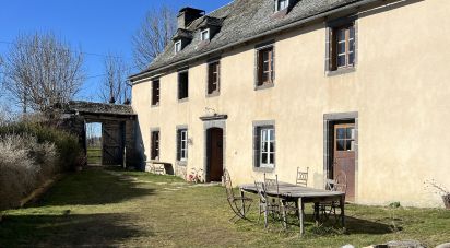 Country home 8 rooms of 180 m² in Condom-d'Aubrac (12470)