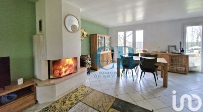 House 5 rooms of 89 m² in Chaumont-en-Vexin (60240)