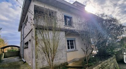 Maison traditionnelle 7 pièces de 174 m² à Bon-Encontre (47240)