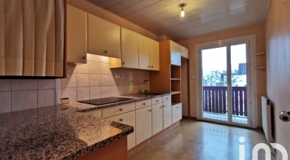 Apartment 3 rooms of 65 m² in Bassens (73000)