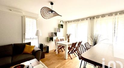 Apartment 3 rooms of 64 m² in Massy (91300)