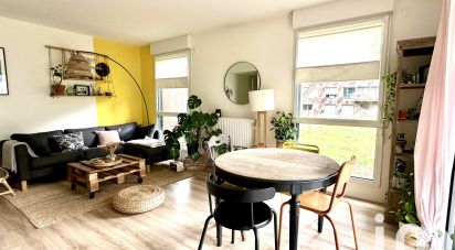 Apartment 4 rooms of 75 m² in Massy (91300)