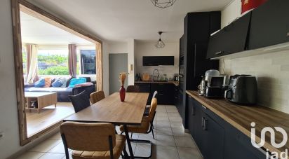 Appartement 2 pièces de 56 m² à Saint-Pierre (97432)