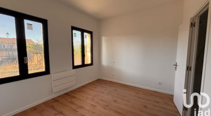 Town house 4 rooms of 104 m² in Cambes (33880)