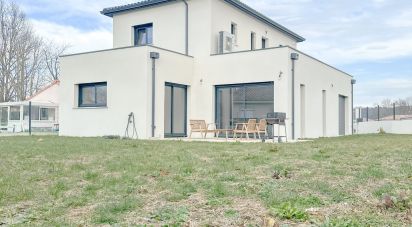 Maison 5 pièces de 138 m² à Le Fauga (31410)