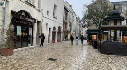 Retail property of 126 m² in Orléans (45000)