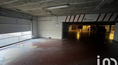 Parking of 172 m² in Marseille (13013)