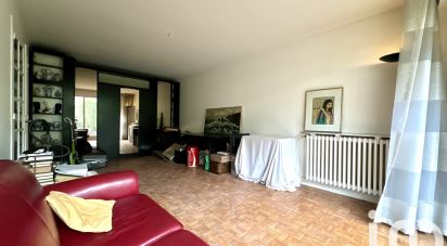 Studio 1 room of 39 m² in Paris (75015)