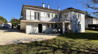 Maison traditionnelle 6 pièces de 160 m² à Marsac-sur-l'Isle (24430)