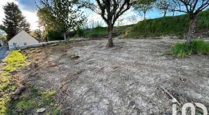 Land of 600 m² in Parnes (60240)