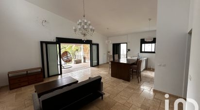 Maison 3 pièces de 90 m² à Saint-André (97440)