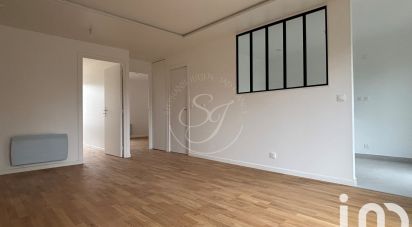 Building in Corbeil-Essonnes (91100) of 300 m²