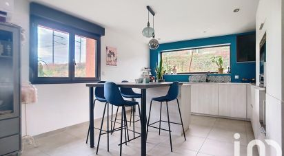 Maison 5 pièces de 180 m² à Saint-Jean-de-Muzols (07300)